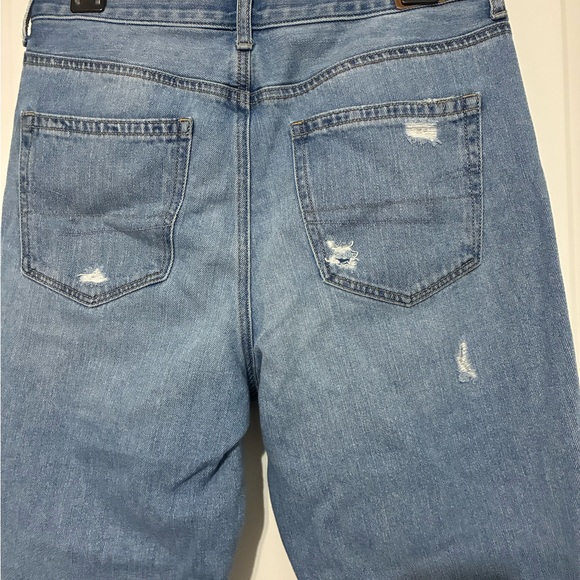 American Eagle Blue Distressed Mom Jean Women’s Size 6 Regular - Picture 8 of 11